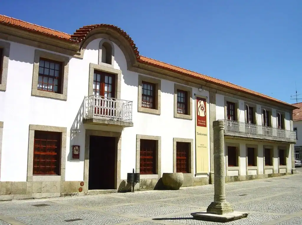 Fachada do Museu Municipal de Oliveira de Frades.